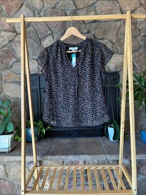 Beacon Apparel Elisa flutter sleeve blouse